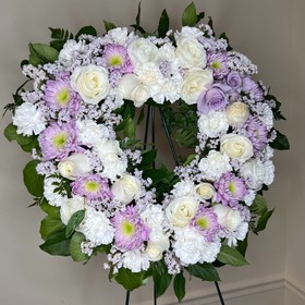 White lavender standing heart